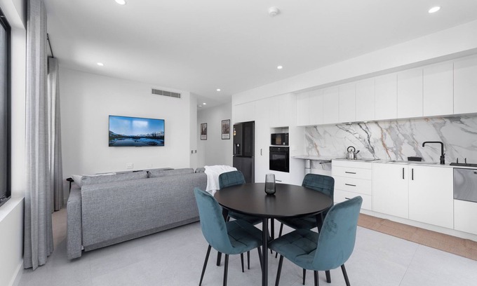 Morley Apartment | Mangini Apartments Su