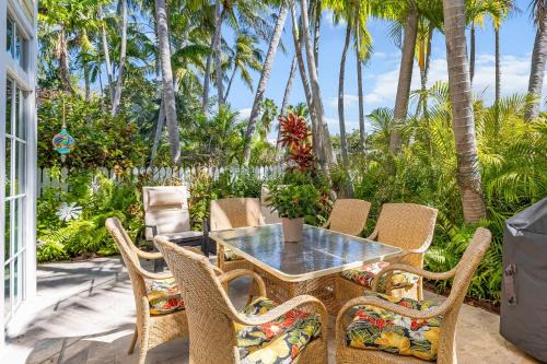 Bahama Village House | Mangrove Lagoon