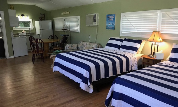 St. Lucie Village Cottage | Mangrove Snapper Studio Cottage