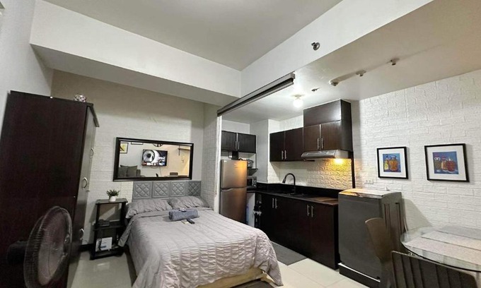 Socorro Apartment | Manhattan Parkview studio unit
