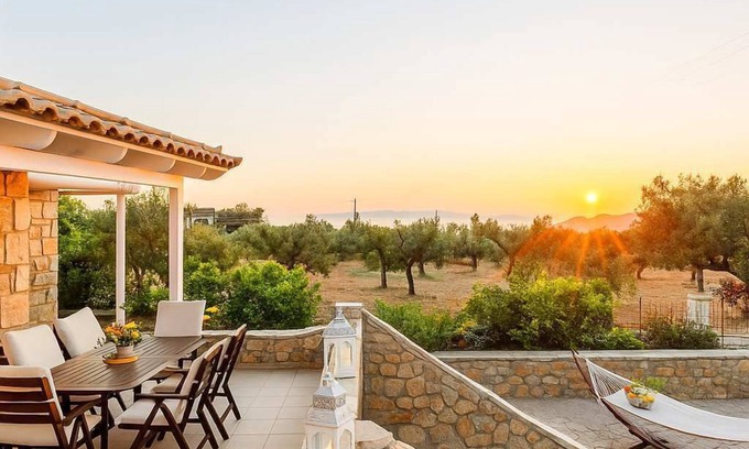 Riglia House | Mani's Aura Seaside-Paradise Villa up to 8ppl