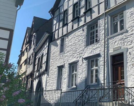 Monschau House | Manoir -1654- historisch schlafen in Monschaus Altstadt