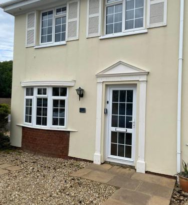 Wrafton House | Manor Close