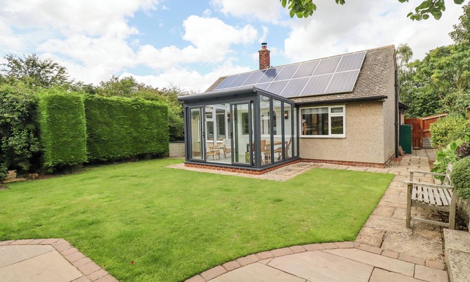 Embleton Cottage | MANOR COTTAGE, pet friendly, with open fire in Embleton