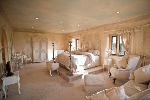 Thorpe House | Manor Court