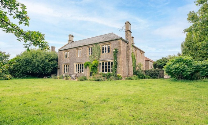 Leigh upon Mendip House | Manor Farm - Gorgeous Country House in Somerset