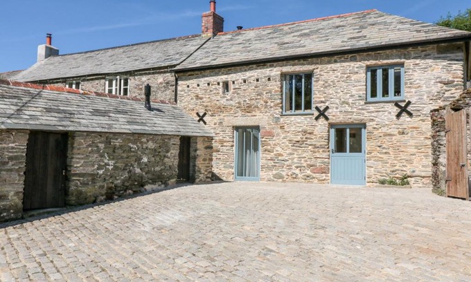 Camelford House | Manor House Barn