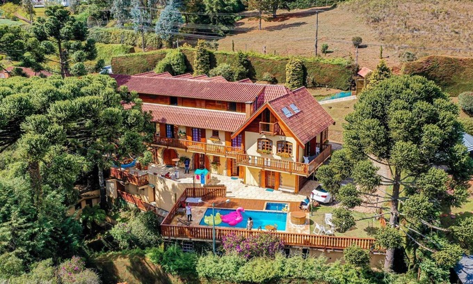 Campos do Jordao House | Mansão Austríaca Guesthouse