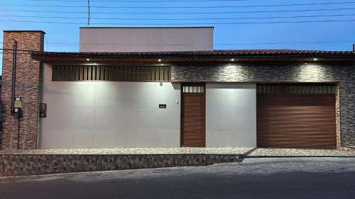 Tirirical House | Mansão com piscina próximo do Aeroporto Rodoviária