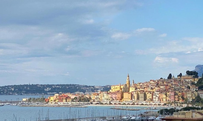 Menton Apartment | Mansfield vue carte Postale Terrasse Piscine 2