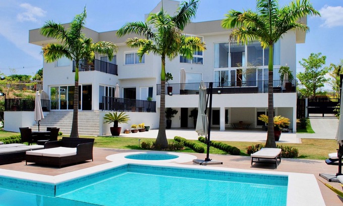 Itu House | Mansion Condominium Farm Vila Real de Itu + Kids Recreation