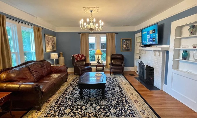 Mooresville House | Mansion on Main