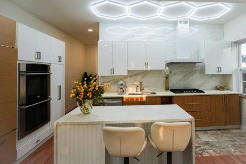 West New York House | Mansion Retreat 15 min to NYC w Balcony views