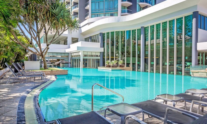 Surfers Paradise Hotel | Mantra Legends Hotel