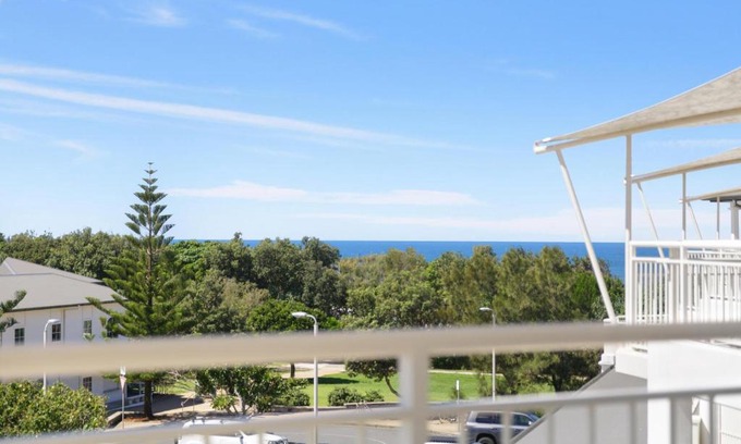Kingscliff Apartment | Mantra on Salt Beach - Oceanview Apartment by uHoliday - 2BR, 1BR and Hotel Room configurations available