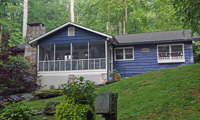 Mirror Lake House | Maple Cottage, 3 bedroom, 2 bath, 1.5 miles from Highlands, NC