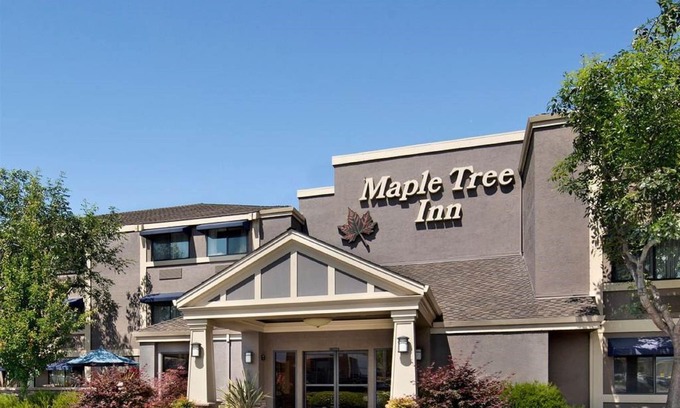 Sunnyvale Hotel | Maple Tree Inn