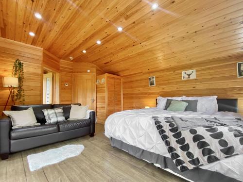 Camerton House | Maple - Uk46284