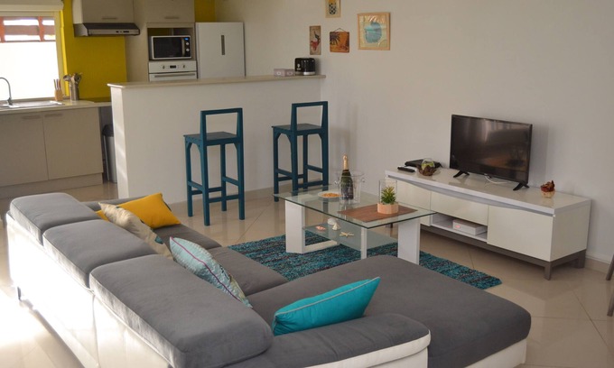 Pointe de la verdure Apartment | Maracudja - Appartement Avec Terrasse, Jardin & Plage Accessible à Pied
