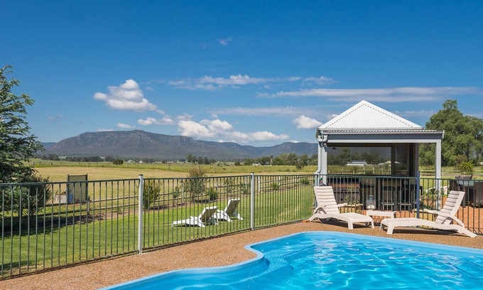 Broke House | Maranda Country House (3 bedrooms)