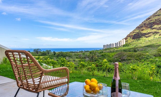 Makaha Valley House | @ Marbella Lane - 2 master suites MT+Ocean Views