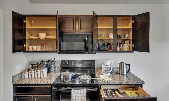 Austin Cottage | @ Marbella Lane - Polished 3BR Home in Austin TX