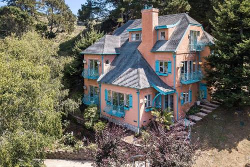 Rockaway Beach Villa | @ Marbella Lane Tuscan Villa with Hot Tub