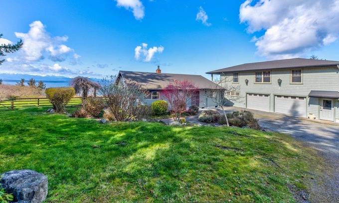 Coupeville House | @ Marbella Lane - Waterfrt 2BR+Studio Whidbey ISL