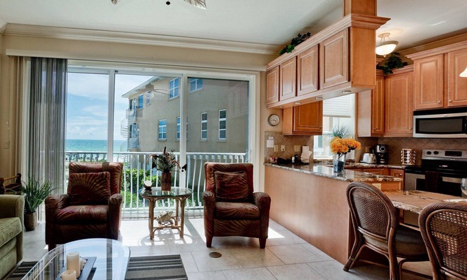 Bradenton Beach Hotel | Marbella Villa 12 - 1713925