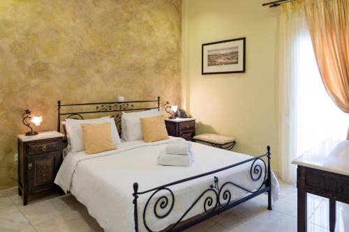Koukaki Hotel | Marble House
