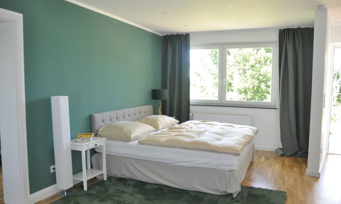 Marburg Apartment | Marburg - 2-room apartment in the countryside. Fresh air, distant views and nature!