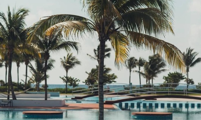 Puerto Juarez Resort | Mareazul