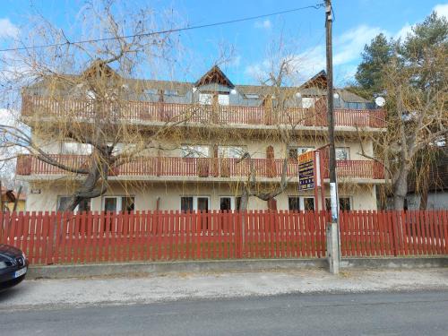 Balatonlelle Apartment | Margaréta Apartmanház