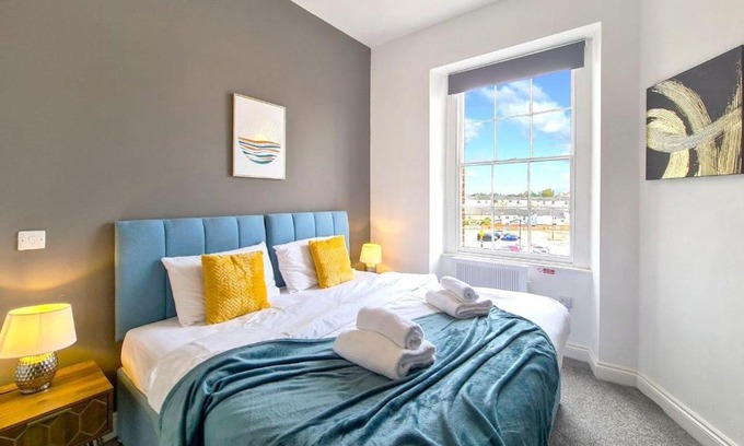 Cheltenham Apartment | Margaret's Quattro by Fortuna Property
