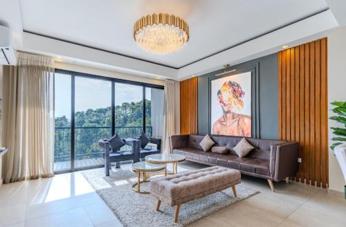 San Salvador Apartment | Margo 306- Luxe, Elegant & Cozy Condo- City Center