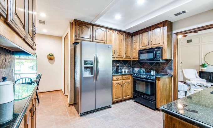 Carrollton House | Maria's Secret Garden