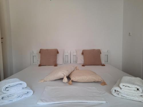 Glinado Apartment | Maria's Village Home