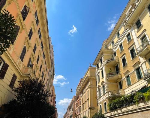 Salario Apartment | MARIA TERESA Apartment II - Refined Living with Excellent City Links - Via Alessandria - QUARTIERE TRIESTE