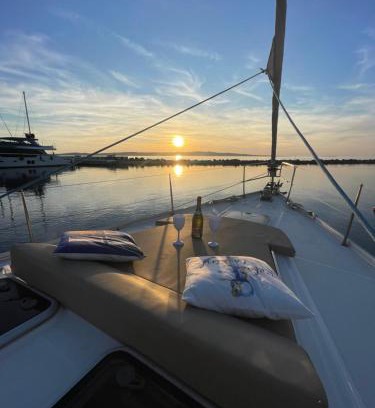 Calasetta Boat Rental | Maria Vittoria One night boat sail