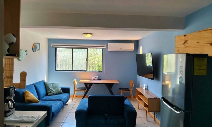 El Manglito House | MARINA AZUL Charming 2-bedroom apartment in beautiful La Paz with WiFi, AC