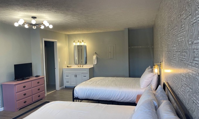 Cadiz Resort | Marina Hotel on Lake Barkley