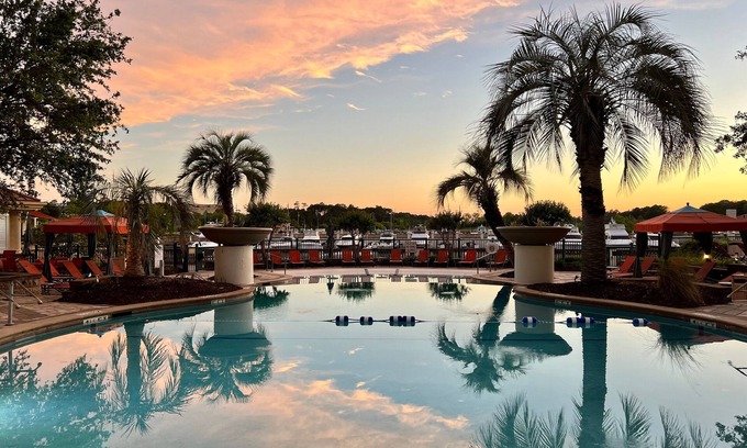 Myrtle Beach Condo | Marina Inn Grande Dunes Condos & Suites