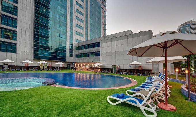 Dubai Marina Apartment | Marina View Deluxe Hotel Apartments