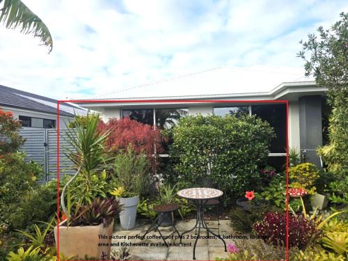 Banksia Beach House | Marina Views