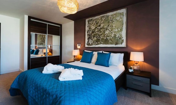 Seafront Apartment | Marina with a view/2 bd flat