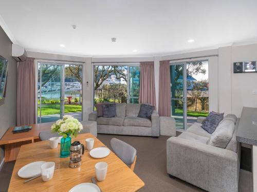 Whitianga House | Marinaview - Whitianga Holiday Apartment