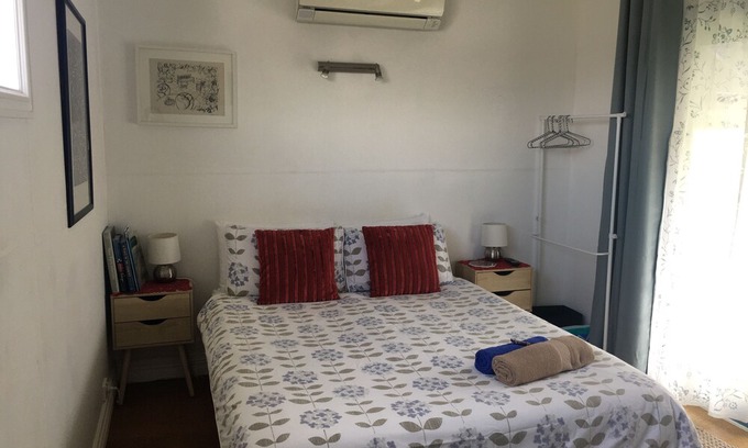 South Fremantle Apartment | MARINE TERRACE BEACH STUDIO AUTUMN SALE $98 A NIGHT! (SAVE 20%)