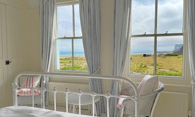 Deal House | Mariner's Cottage - on Kingsdown beach