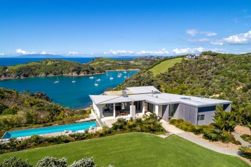 Matiatia Bay Cabin | Marino Ridge