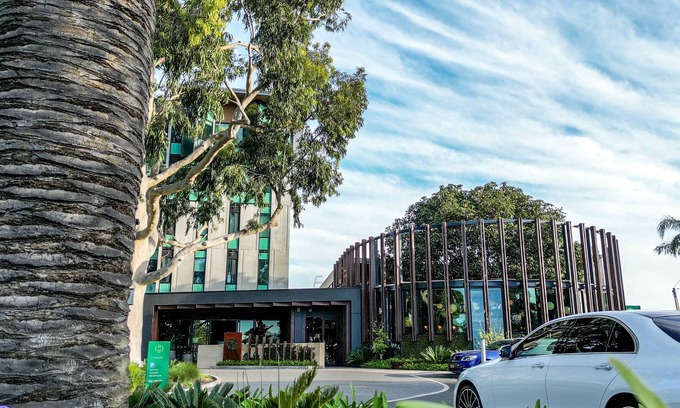 Mitchell Park Hotel | Marion Hotel